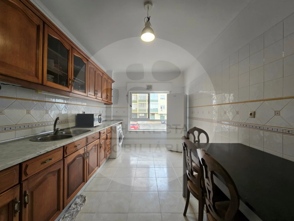 Apartamento T2 para Venda em Setubal (São Sebastião) Foto 27