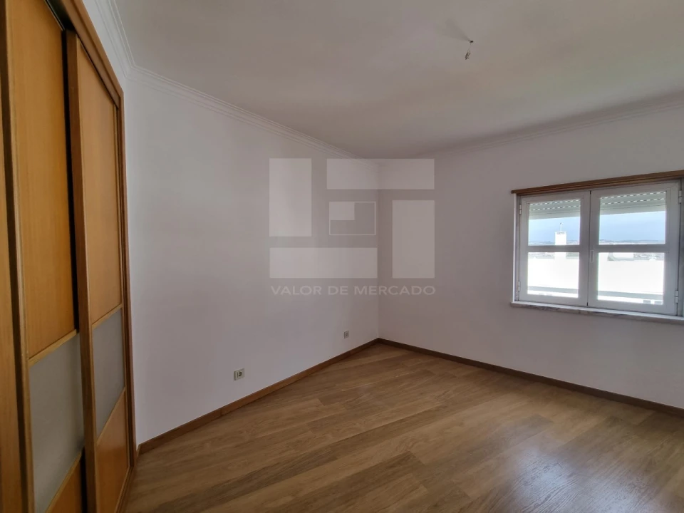 Apartamento T2 para Venda em Venteira Foto 13