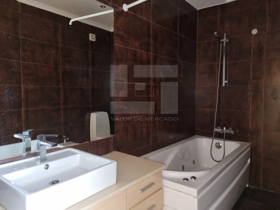 Apartamento T2 para Venda em Venteira Foto 15