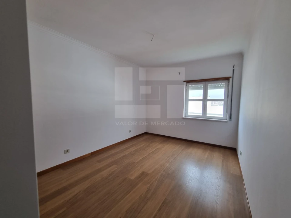 Apartamento T2 para Venda em Venteira Foto 18