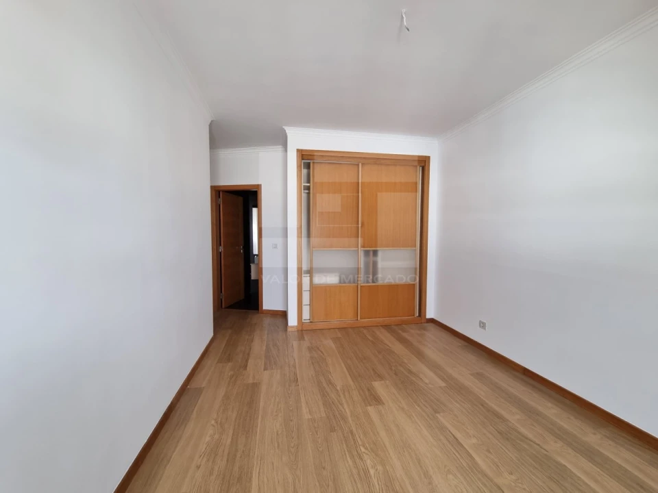 Apartamento T2 para Venda em Venteira Foto 19