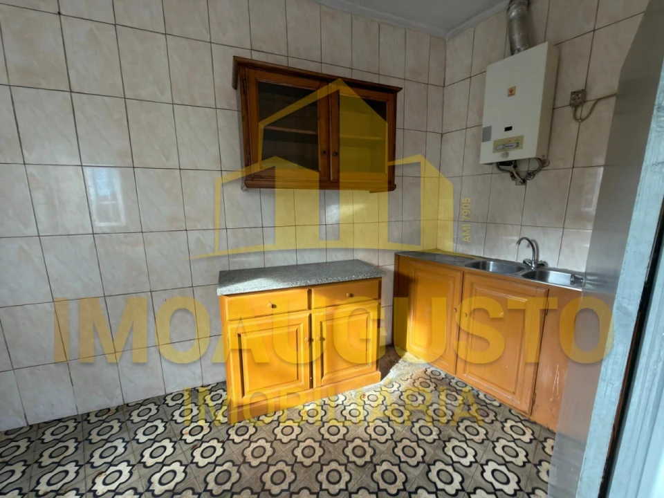 Moradia T2 para Venda em São Pedro e Santa Maria e Vila Boa do Mondego Foto 3