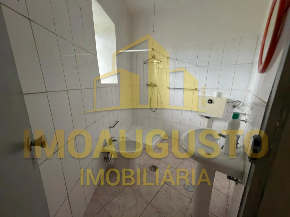Moradia T2 para Venda em São Pedro e Santa Maria e Vila Boa do Mondego Foto 8