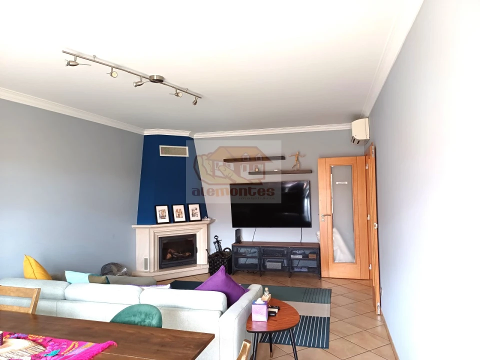 Apartamento T2 para Venda em Grândola e Santa Margarida da Serra Foto 3
