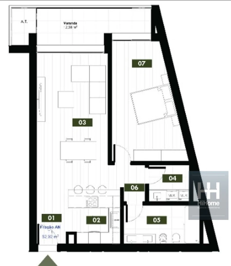 Apartamento T1 para Venda em Estreito de Camara de Lobos Foto 13