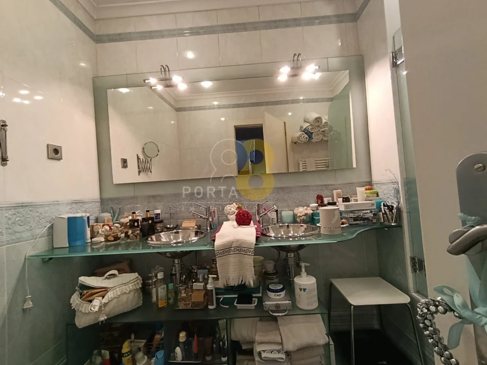 Moradia T4 para Venda em Custóias, Leça do Balio e Guifões Foto 26