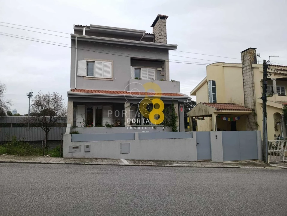 Moradia T4 para Venda em Custóias, Leça do Balio e Guifões Foto 16