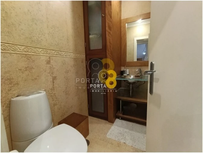 Moradia T4 para Venda em Custóias, Leça do Balio e Guifões Foto 12