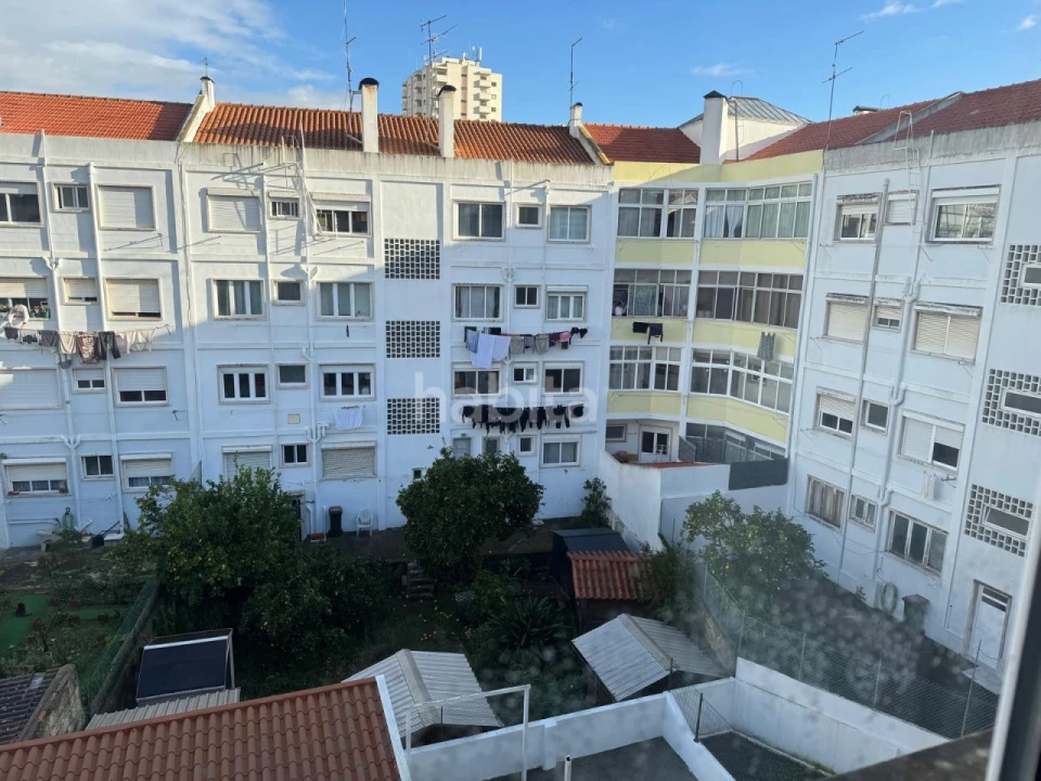 Apartamento T2 para Venda em São Domingos de Benfica Foto 28