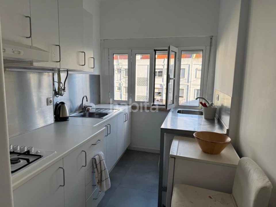 Apartamento T2 para Venda em São Domingos de Benfica Foto 2