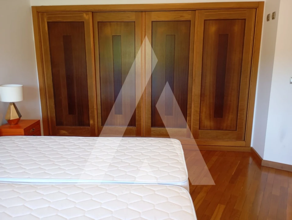 Moradia T6 para Venda em Palhaça Foto 34