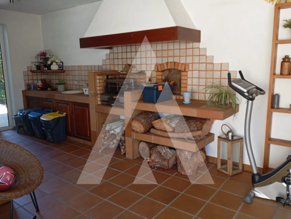 Moradia T6 para Venda em Palhaça Foto 51