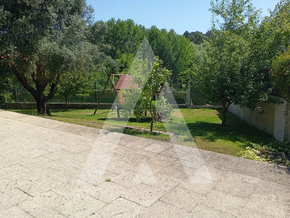 Moradia T6 para Venda em Palhaça Foto 56