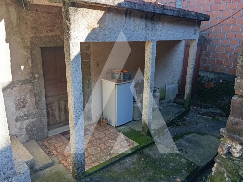 Moradia T3 para Arrendamento em São João do Monte e Mosteirinho Foto 14