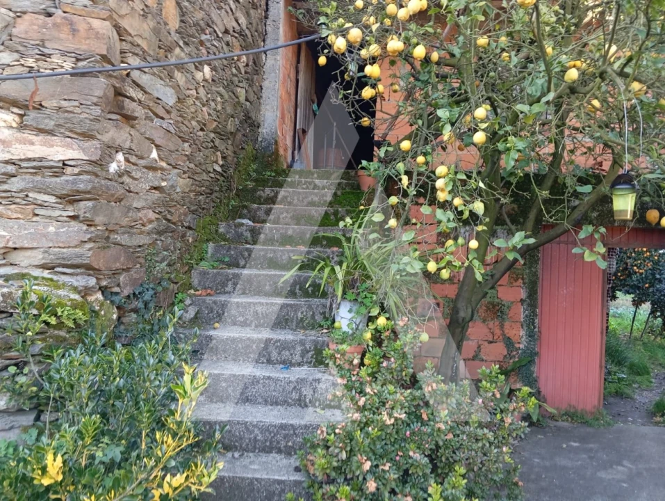 Moradia T3 para Arrendamento em São João do Monte e Mosteirinho Foto 21