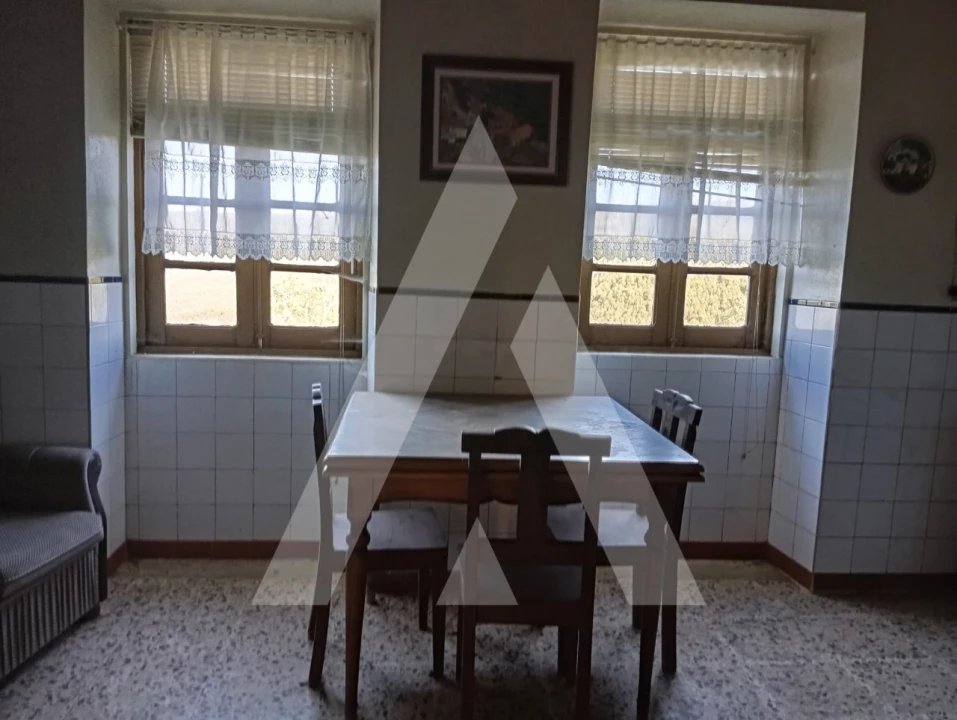 Moradia T3 para Arrendamento em São João do Monte e Mosteirinho Foto 1