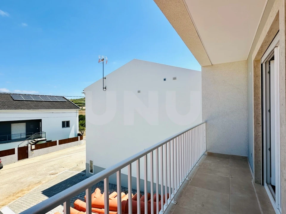 Apartamento T3 para Venda em Lourinhã e Atalaia Foto 9