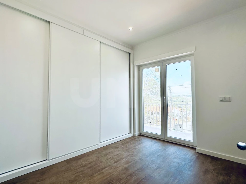 Apartamento T3 para Venda em Lourinhã e Atalaia Foto 12