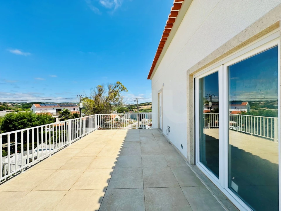 Apartamento T3 para Venda em Lourinhã e Atalaia Foto 19