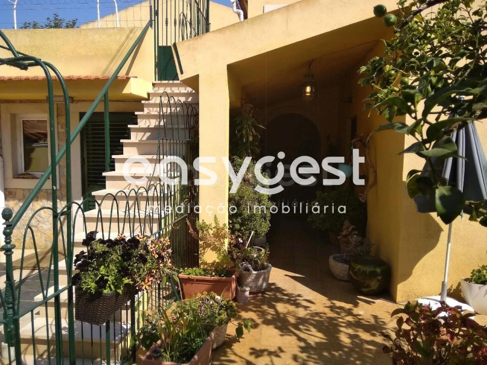 Quinta T4 para Venda em Colares Foto 11