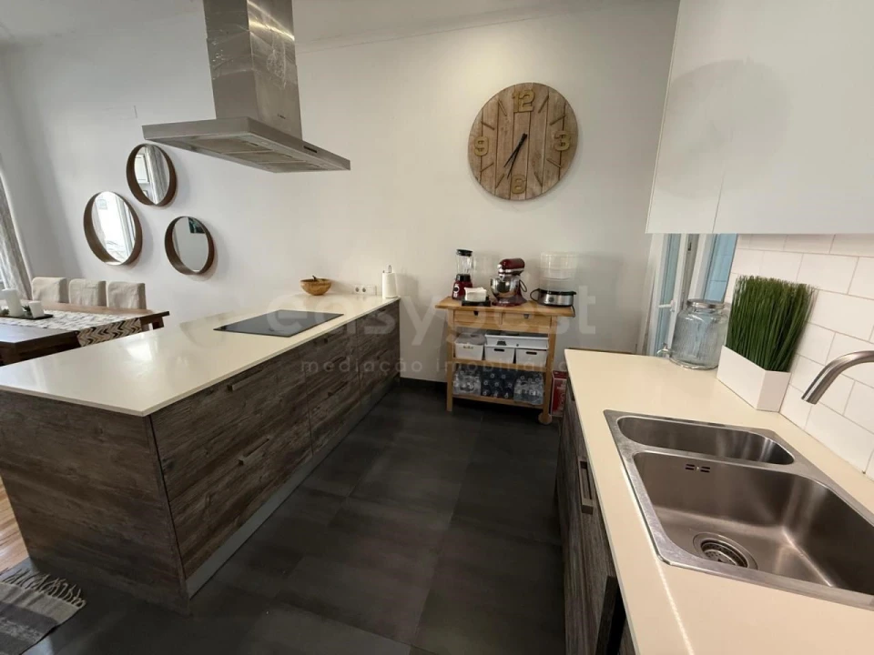 Apartamento T3 para Venda em Arroios Foto 1