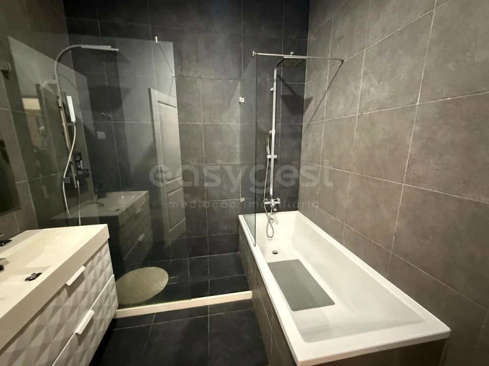 Apartamento T3 para Venda em Arroios Foto 23