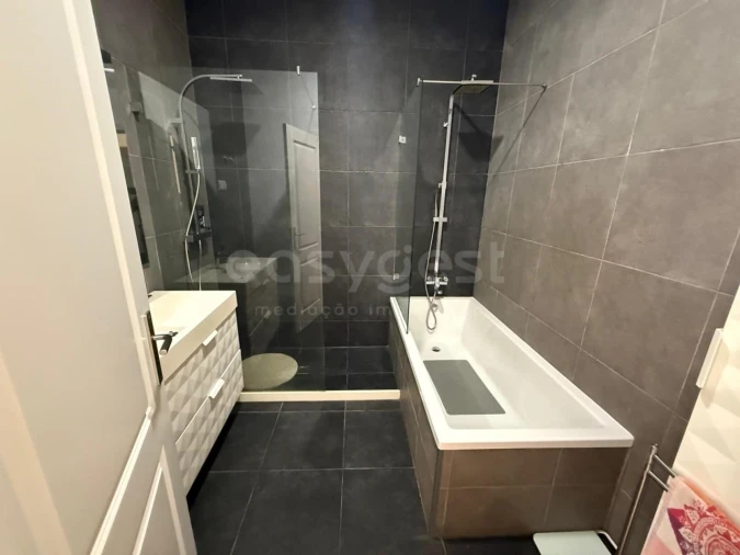 Apartamento T3 para Venda em Arroios Foto 24