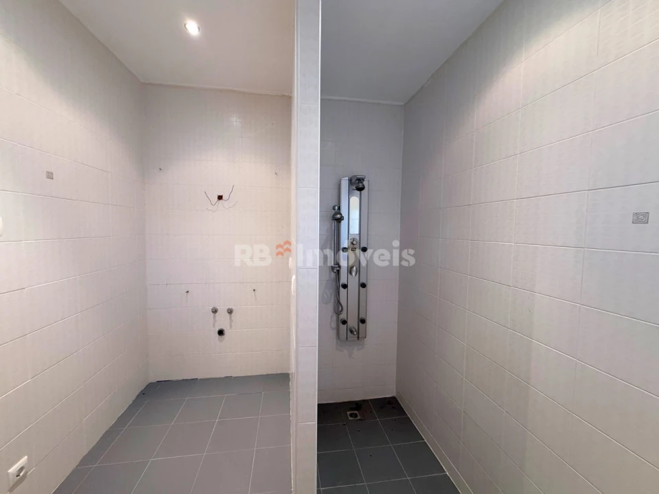 Moradia T3 para Venda em Além da Ribeira e Pedreira Foto 6