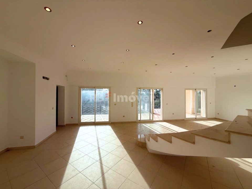 Moradia T3 para Venda em Além da Ribeira e Pedreira Foto 30