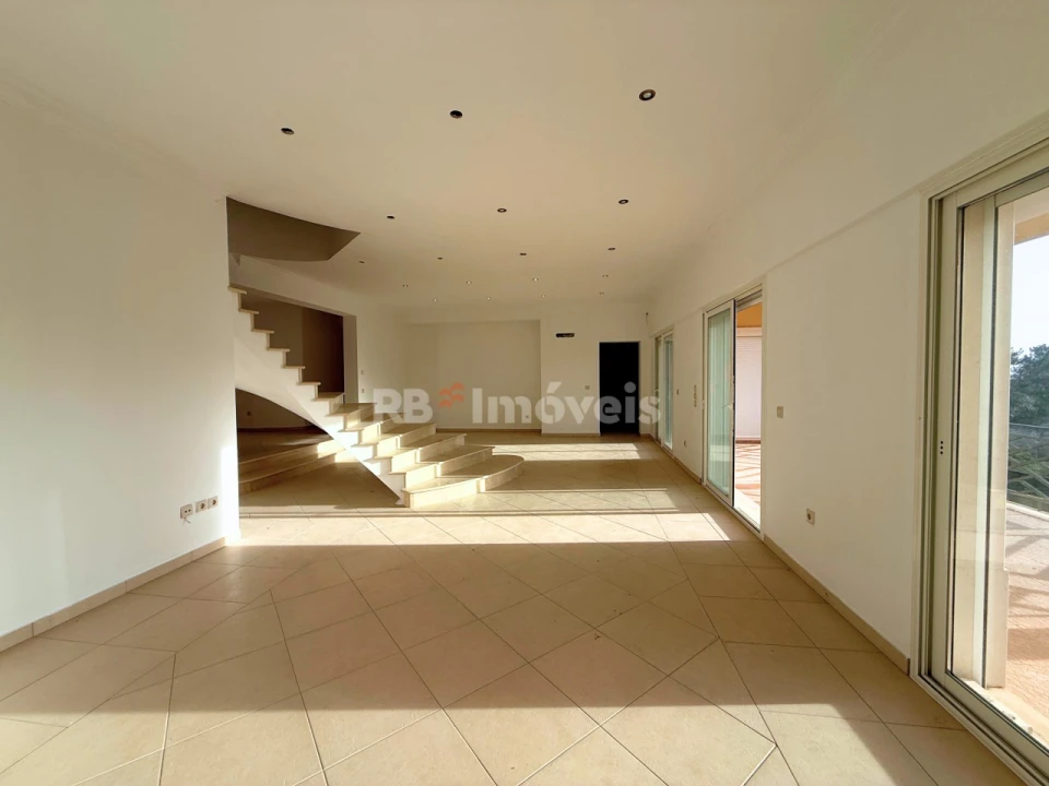 Moradia T3 para Venda em Além da Ribeira e Pedreira Foto 37