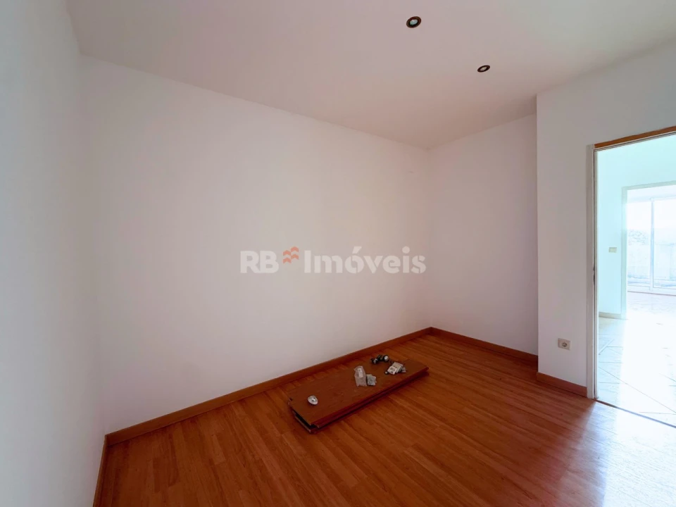 Moradia T3 para Venda em Além da Ribeira e Pedreira Foto 54