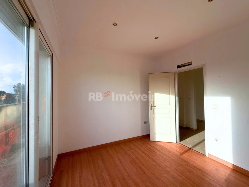 Moradia T3 para Venda em Além da Ribeira e Pedreira Foto 55