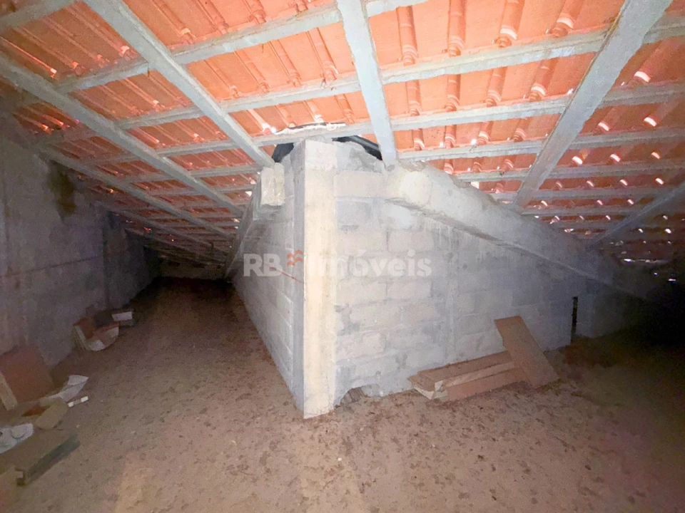 Moradia T3 para Venda em Além da Ribeira e Pedreira Foto 57