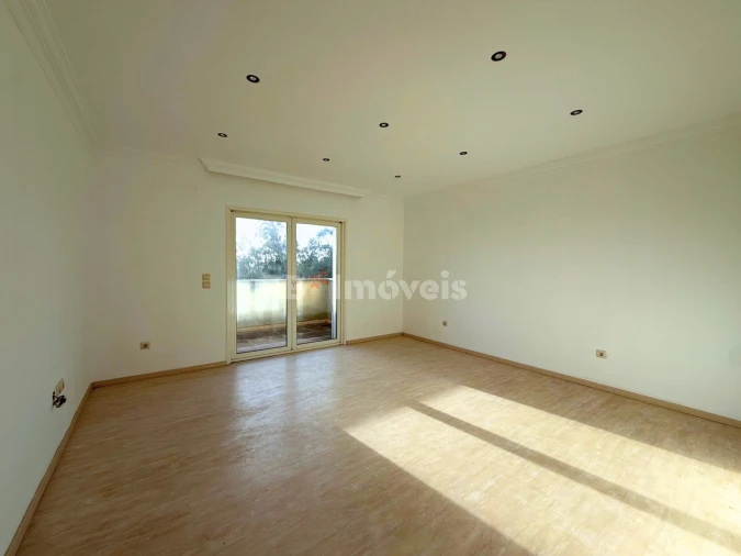 Moradia T3 para Venda em Além da Ribeira e Pedreira Foto 47