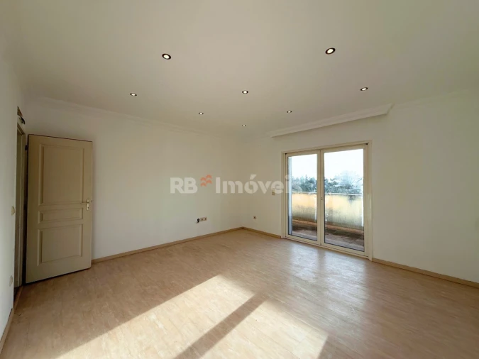 Moradia T3 para Venda em Além da Ribeira e Pedreira Foto 48