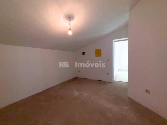 Moradia T3 para Venda em Além da Ribeira e Pedreira Foto 59