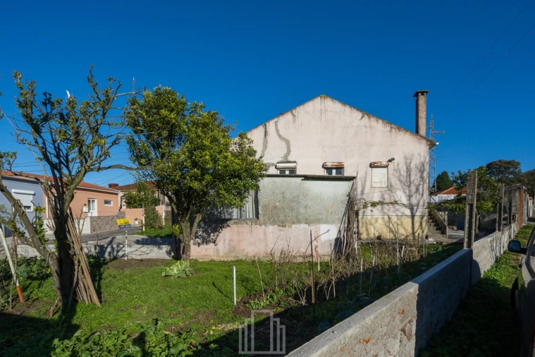 Moradia T3 para Venda em Anta e Guetim Foto 2