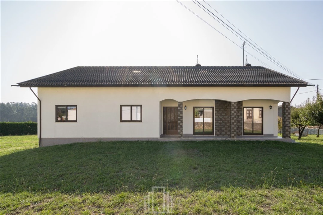Moradia para Venda em Avanca Foto 1