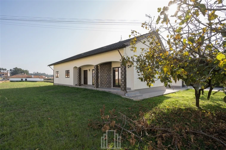 Moradia para Venda em Avanca Foto 2