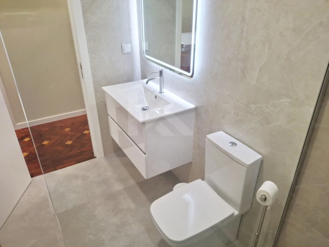 Moradia T2 para Arrendamento em Funchal (Santa Maria Maior) Foto 10