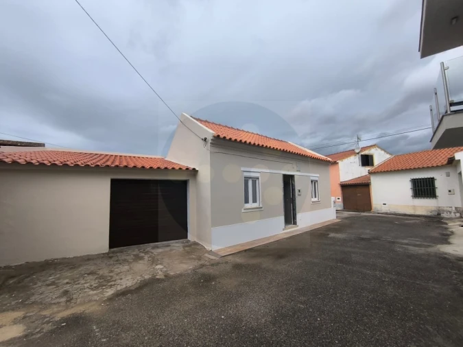 Moradia T2 para Venda em Pego Foto 2