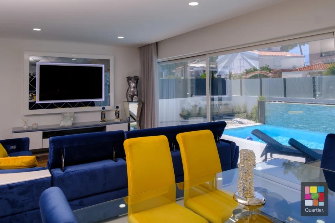 Moradia T4 para Venda em Charneca de Caparica e Sobreda Foto 16