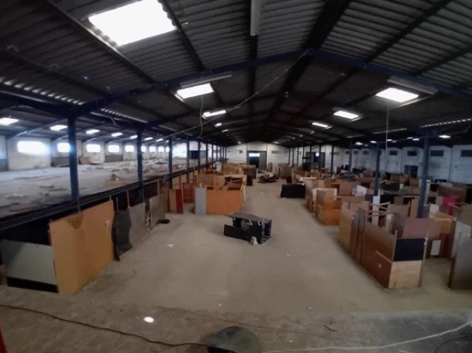 Armazém para Venda em Queluz e Belas Foto 5