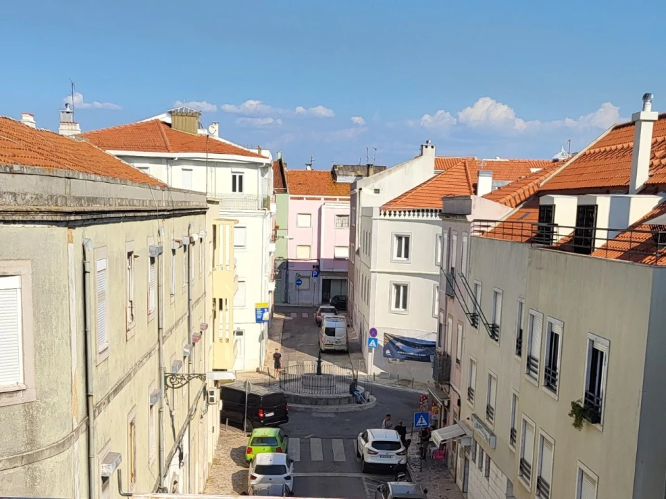 Apartamento T2 para Venda em Areeiro Foto 26