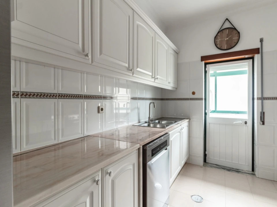 Apartamento T3 para Venda em Sé Nova, Santa Cruz, Almedina e São Bartolomeu Foto 10