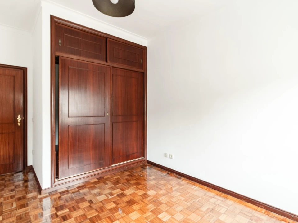 Apartamento T3 para Venda em Sé Nova, Santa Cruz, Almedina e São Bartolomeu Foto 18