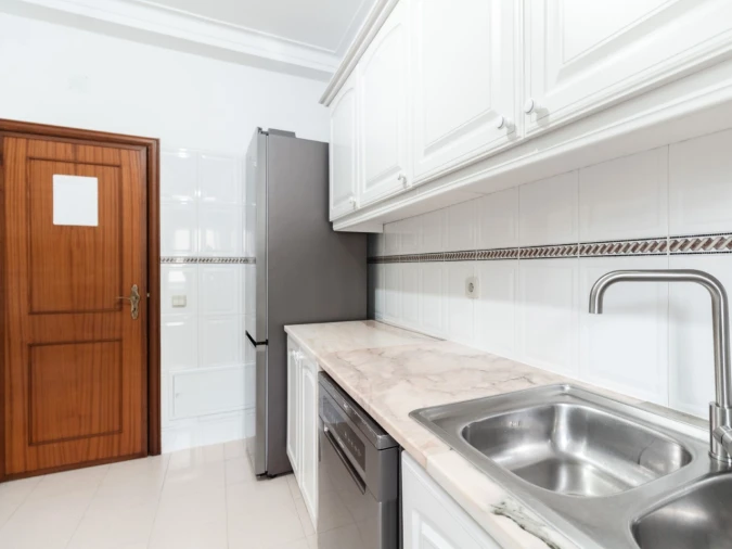 Apartamento T3 para Venda em Sé Nova, Santa Cruz, Almedina e São Bartolomeu Foto 12