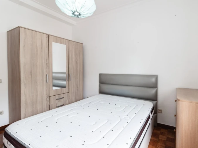 Apartamento T3 para Venda em Sé Nova, Santa Cruz, Almedina e São Bartolomeu Foto 14