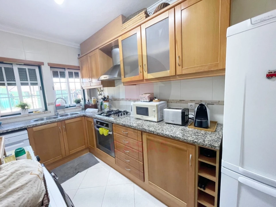 Moradia T3 para Venda em Foz do Arelho Foto 6