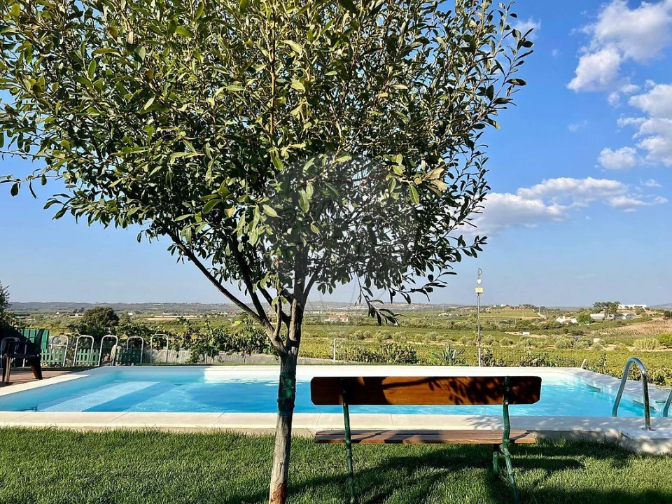 Quinta T4 para Venda em Reguengos de Monsaraz Foto 1